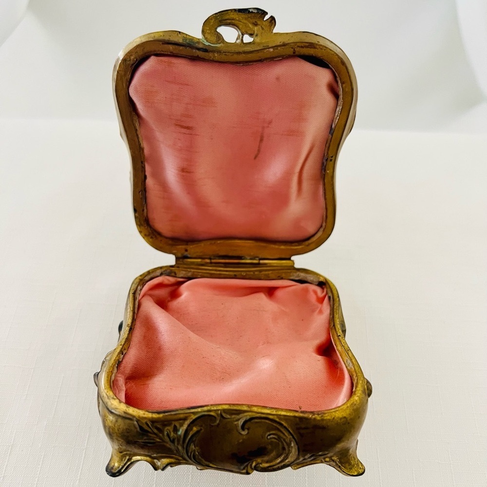 Metal Jewelry Box / Art Nouveau / Vintage / Host Pick - Picture 10 of 13